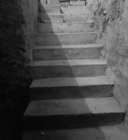 Escaliers cave Antre Des Vices