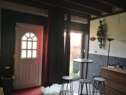 La Tanière Des Débauches à l'Antre Des Vices, vos gites BDSM et donjons BDSM proche de Valence La Tanière Des Débauches à l'Antre Des Vices, vos gites BDSM et donjons BDSM proche de Valence